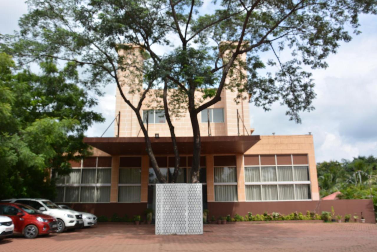 Hotel The Grand Neelam Rāipur Exterior foto